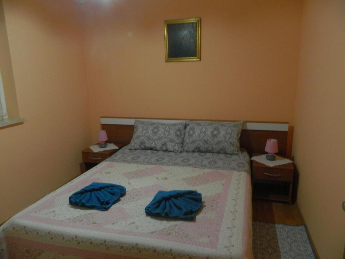 Apartments Vila Vanda Poreč Eksteriør billede