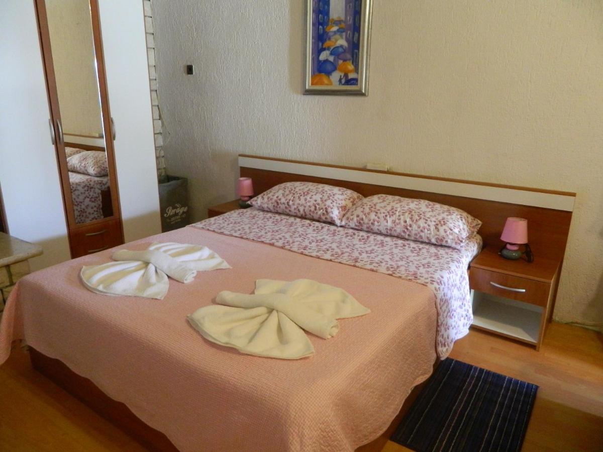 Apartments Vila Vanda Poreč Eksteriør billede