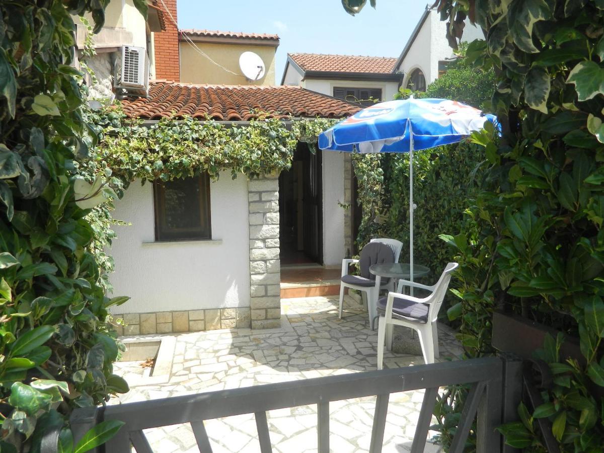 Apartments Vila Vanda Poreč Eksteriør billede